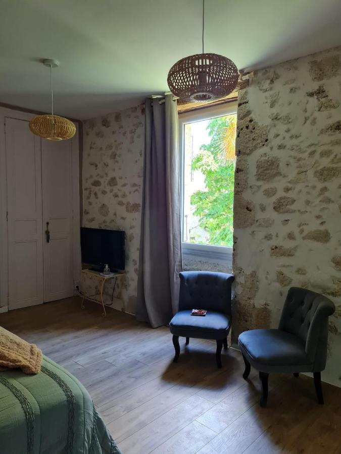 La Boheme Bed & Breakfast Condom Bagian luar foto