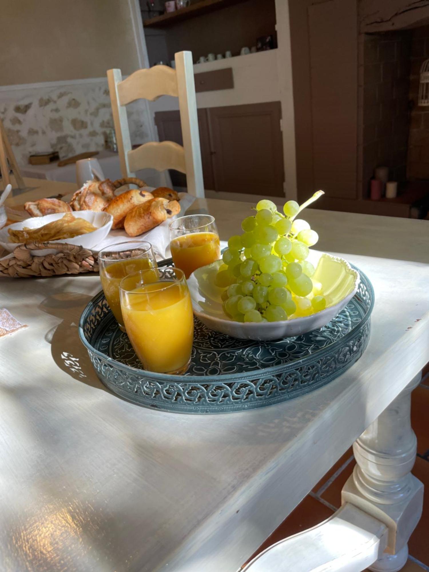 La Boheme Bed & Breakfast Condom Bagian luar foto